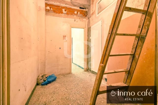 1 bedroom Commercial for sale in Canals - € 32,500 (Ref: 8769321)