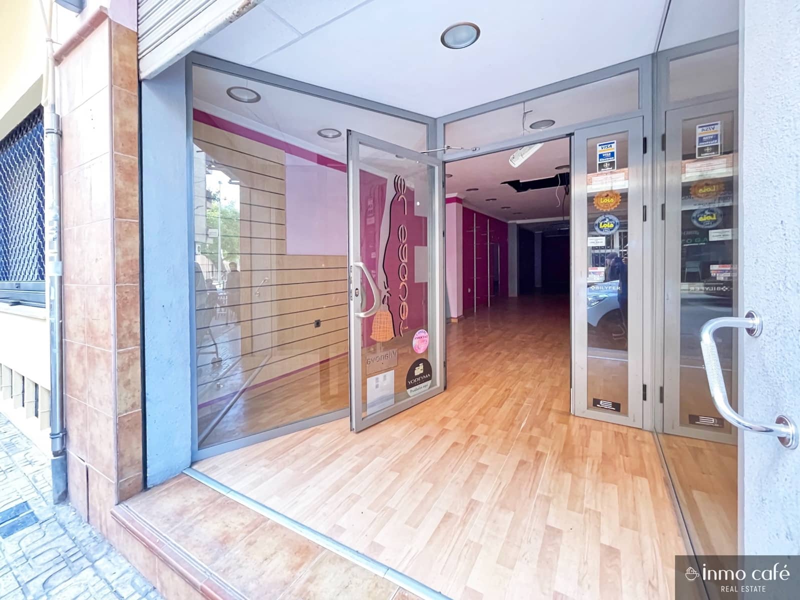 Erhverv til salg i Canals - € 71.000 (Ref: 8772667)