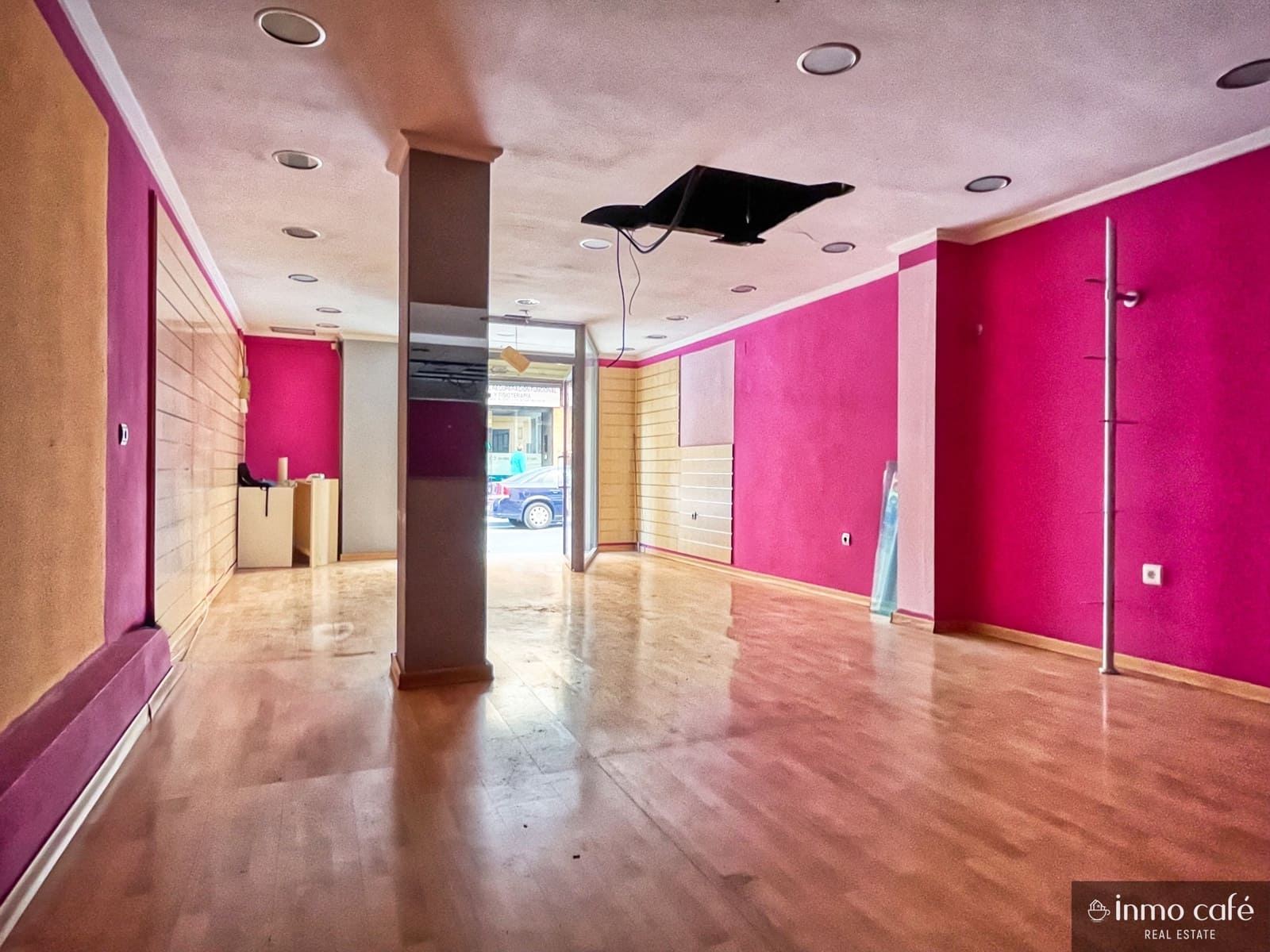 Erhverv til salg i Canals - € 71.000 (Ref: 8772667)