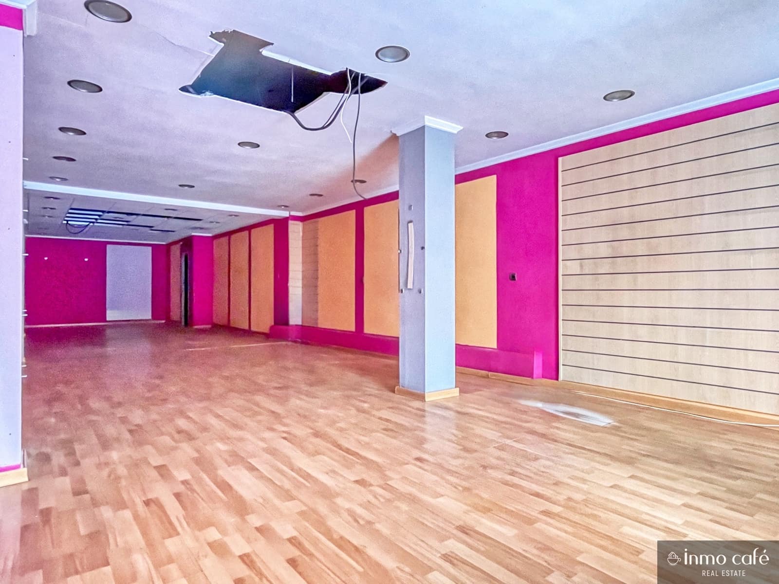 Erhverv til salg i Canals - € 71.000 (Ref: 8772667)