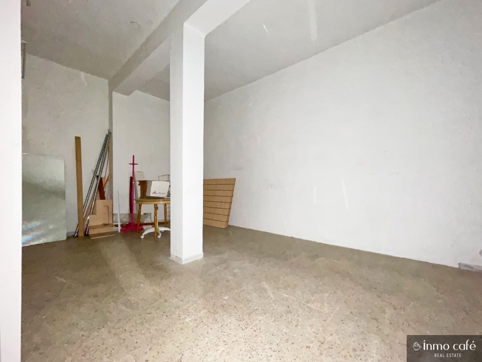 Erhverv til salg i Canals - € 71.000 (Ref: 8772667)