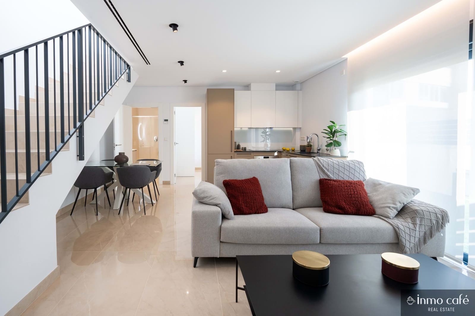 3 bedroom Apartment for sale in Santa Pola with pool garage - € 312,000 (Ref: 8800066)