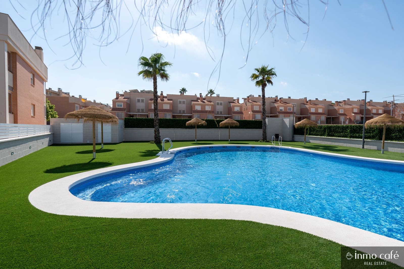 3 bedroom Apartment for sale in Santa Pola with pool garage - € 312,000 (Ref: 8800066)