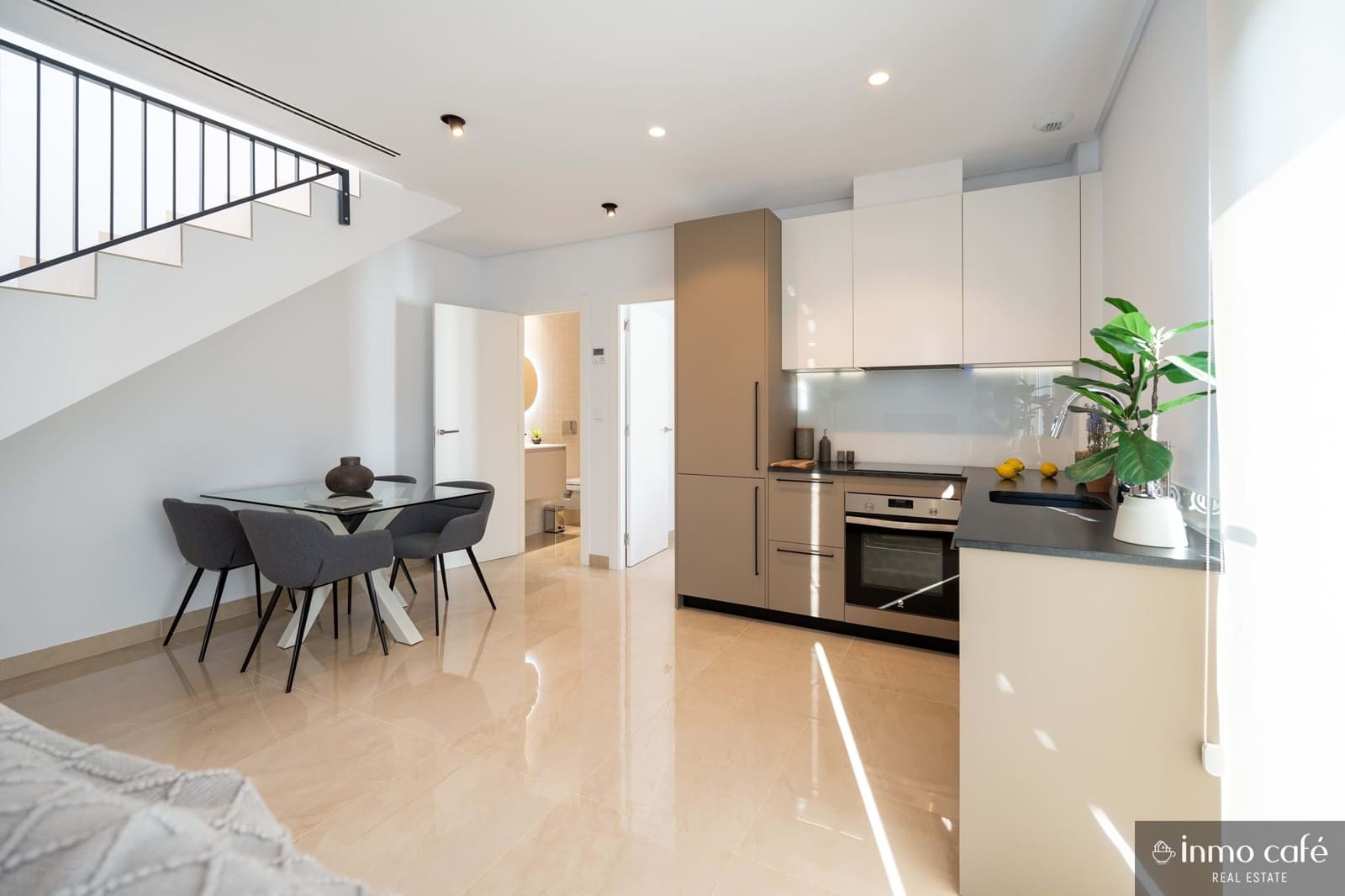 3 bedroom Apartment for sale in Santa Pola with pool garage - € 312,000 (Ref: 8800066)