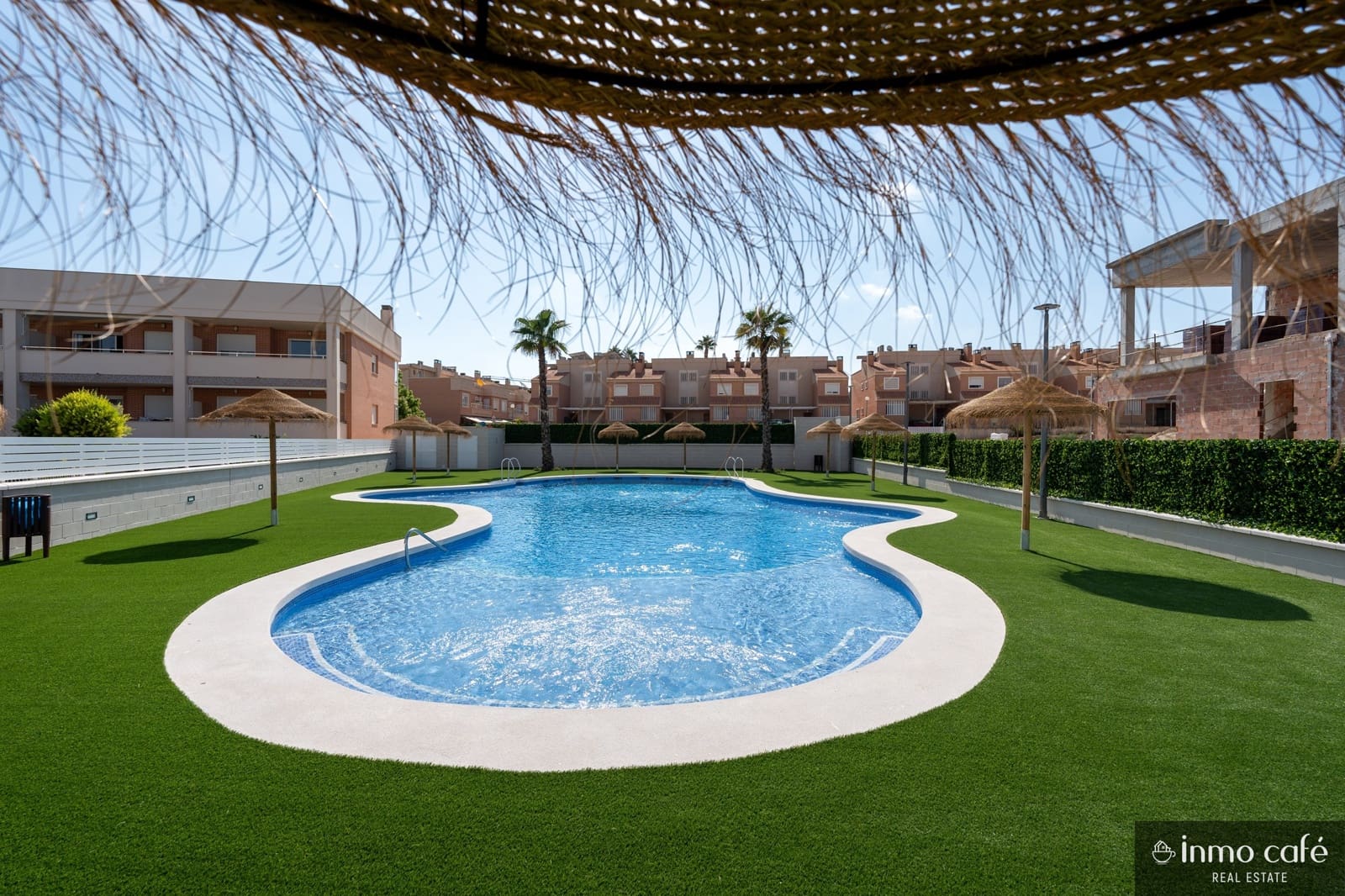 3 bedroom Apartment for sale in Santa Pola with pool garage - € 312,000 (Ref: 8800066)