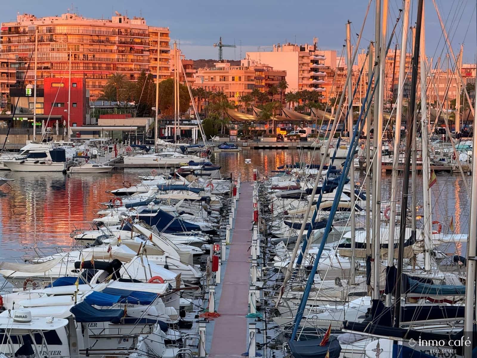 7 bedroom Apartment for sale in Santa Pola - € 525,000 (Ref: 8830555)