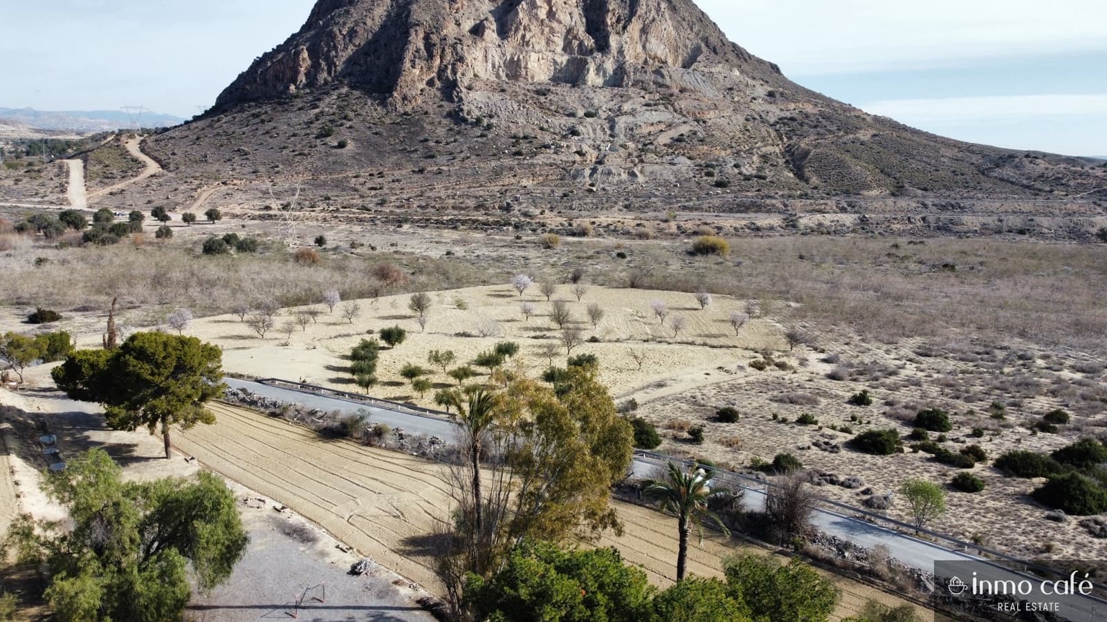 Grunde uden byggetilladelser til salg i Alicante by - € 979.000 (Ref: 8835310)