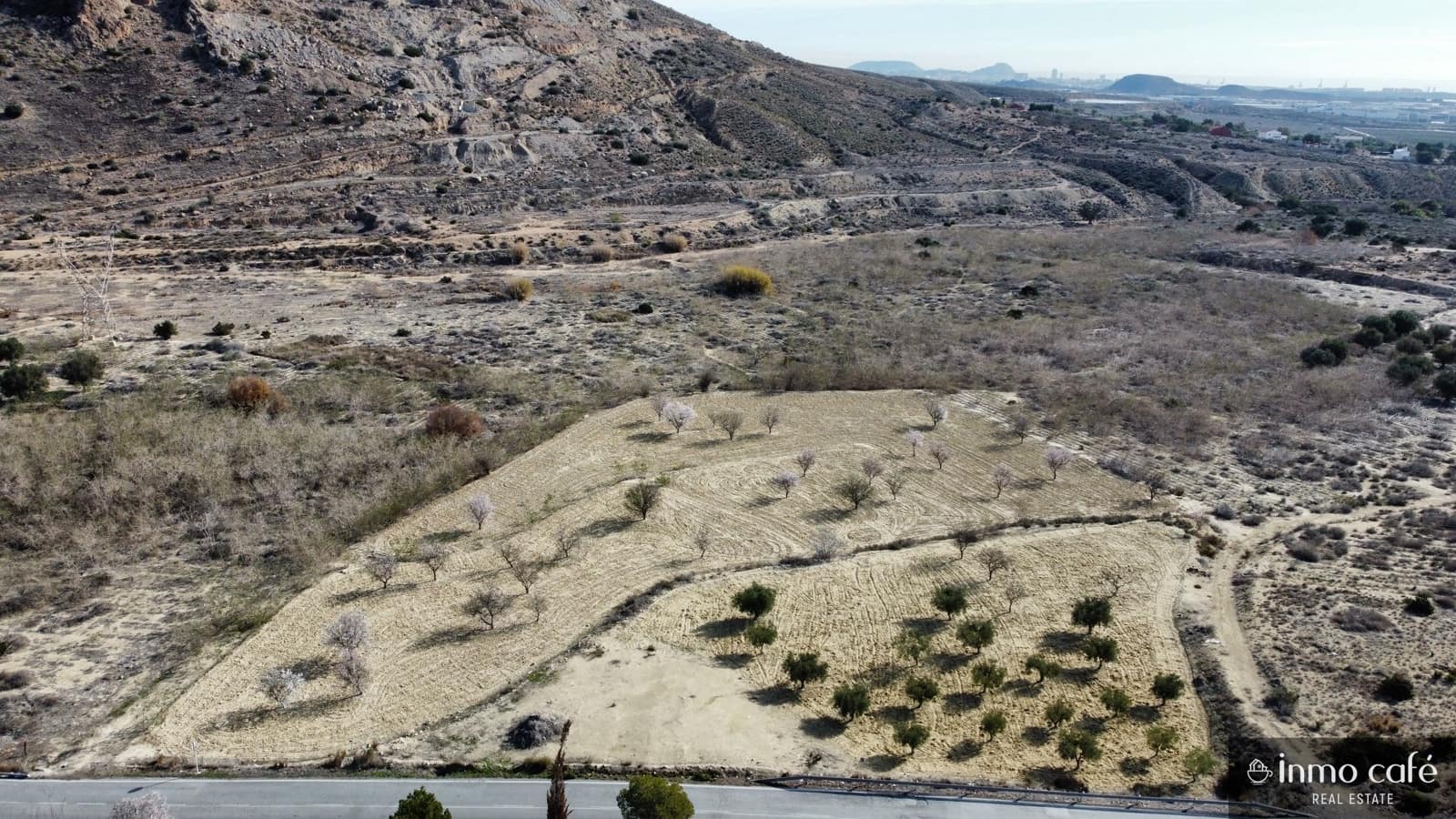 Grunde uden byggetilladelser til salg i Alicante by - € 979.000 (Ref: 8835310)