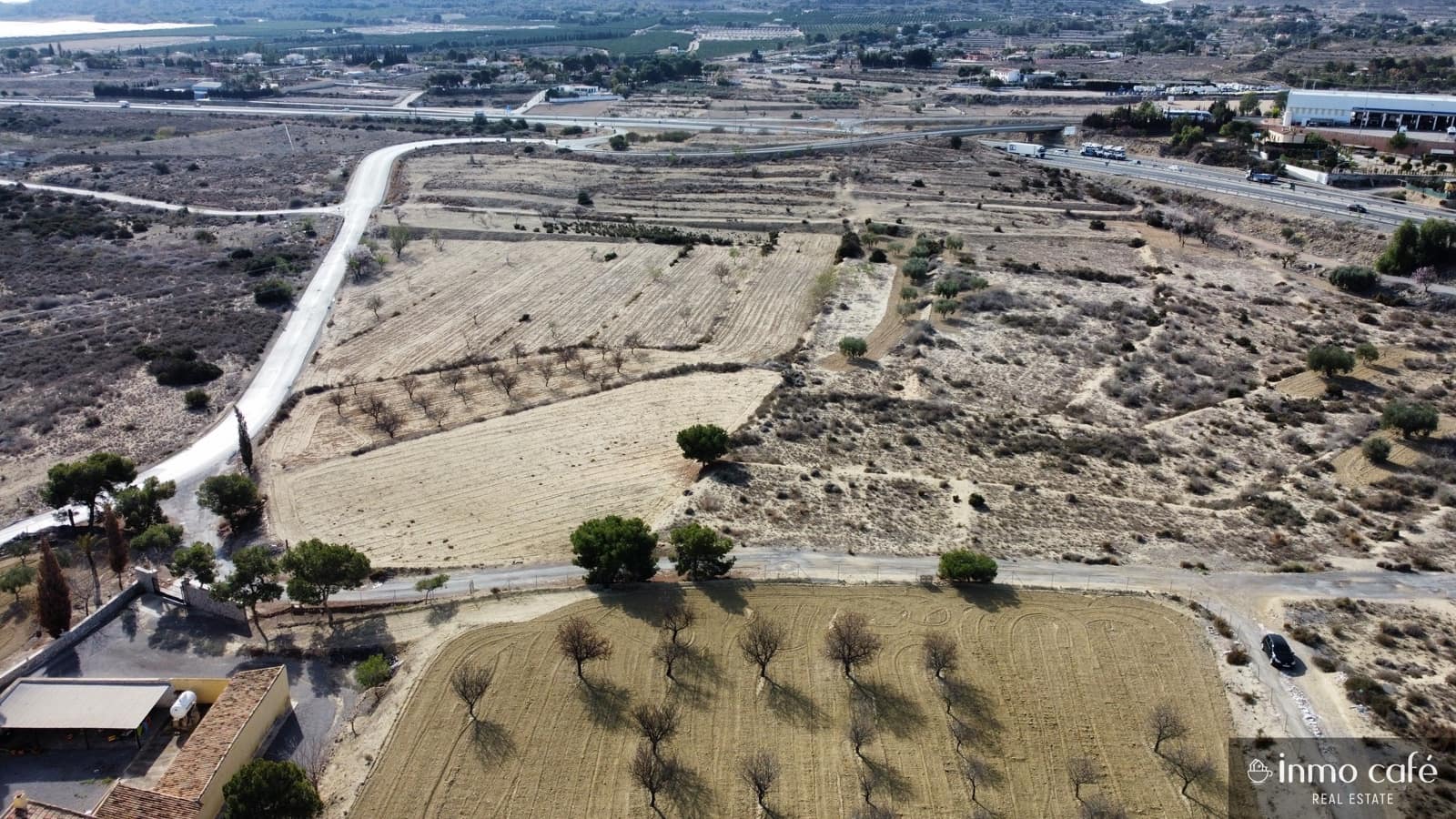 Grunde uden byggetilladelser til salg i Alicante by - € 979.000 (Ref: 8835310)