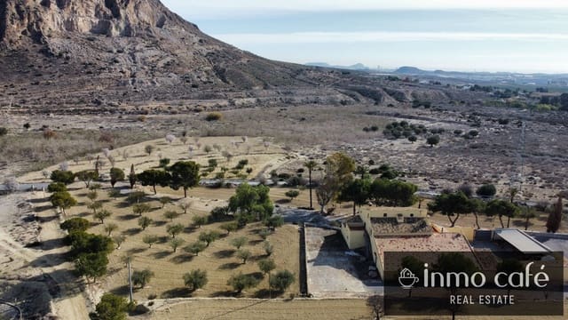 Ubebygd land til salgs i Alicante by - € 979 000 (Ref: 8835310)