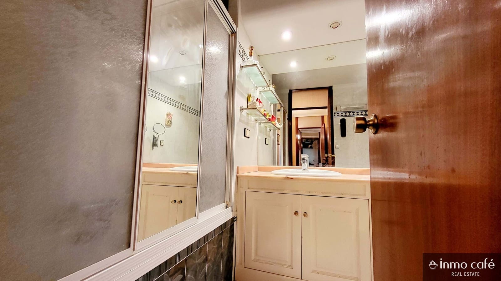 4 soveværelse Lejlighed til salg i Alicante by med swimmingpool garage - € 365.000 (Ref: 8887129)