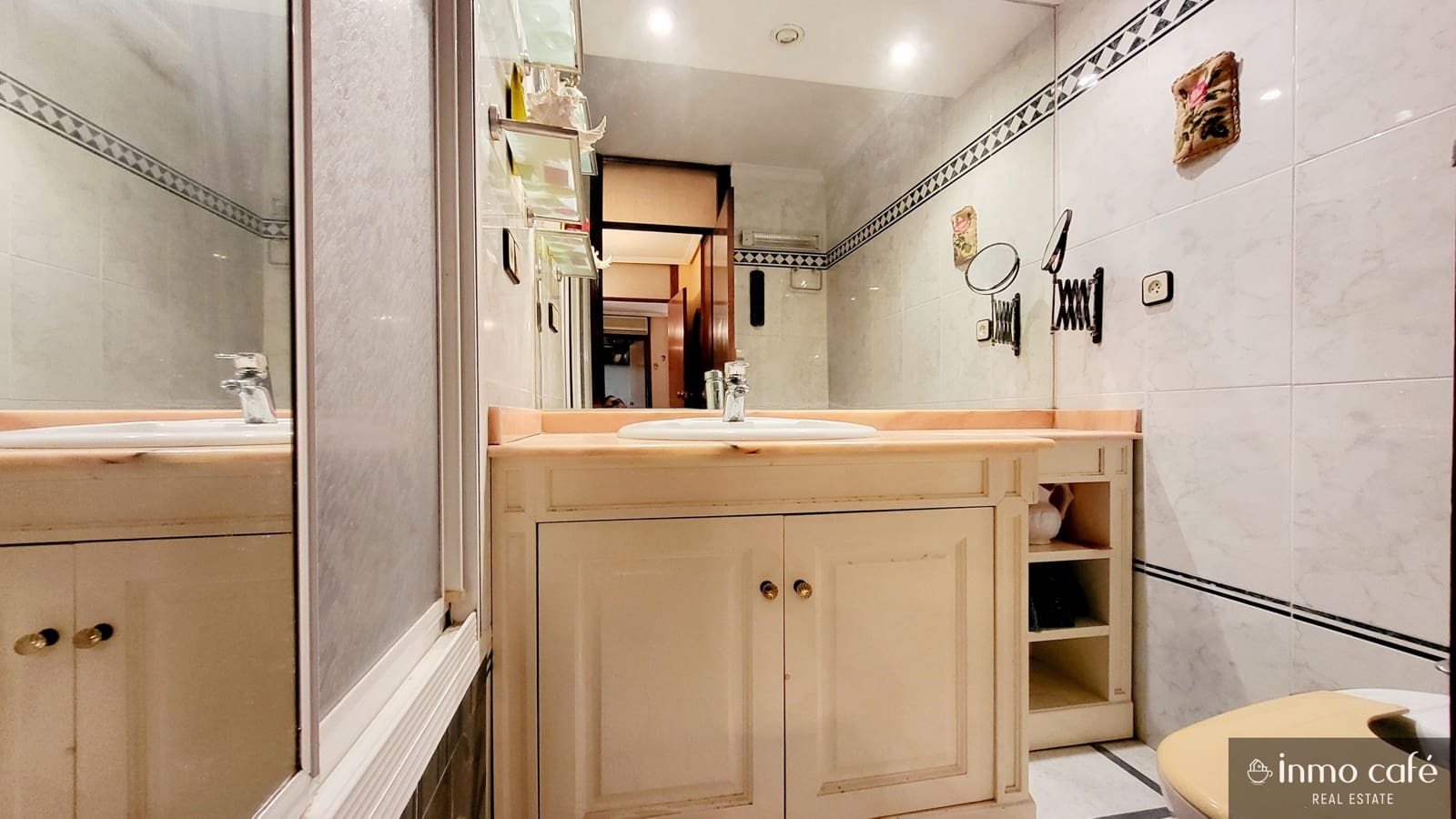 4 soveværelse Lejlighed til salg i Alicante by med swimmingpool garage - € 365.000 (Ref: 8887129)