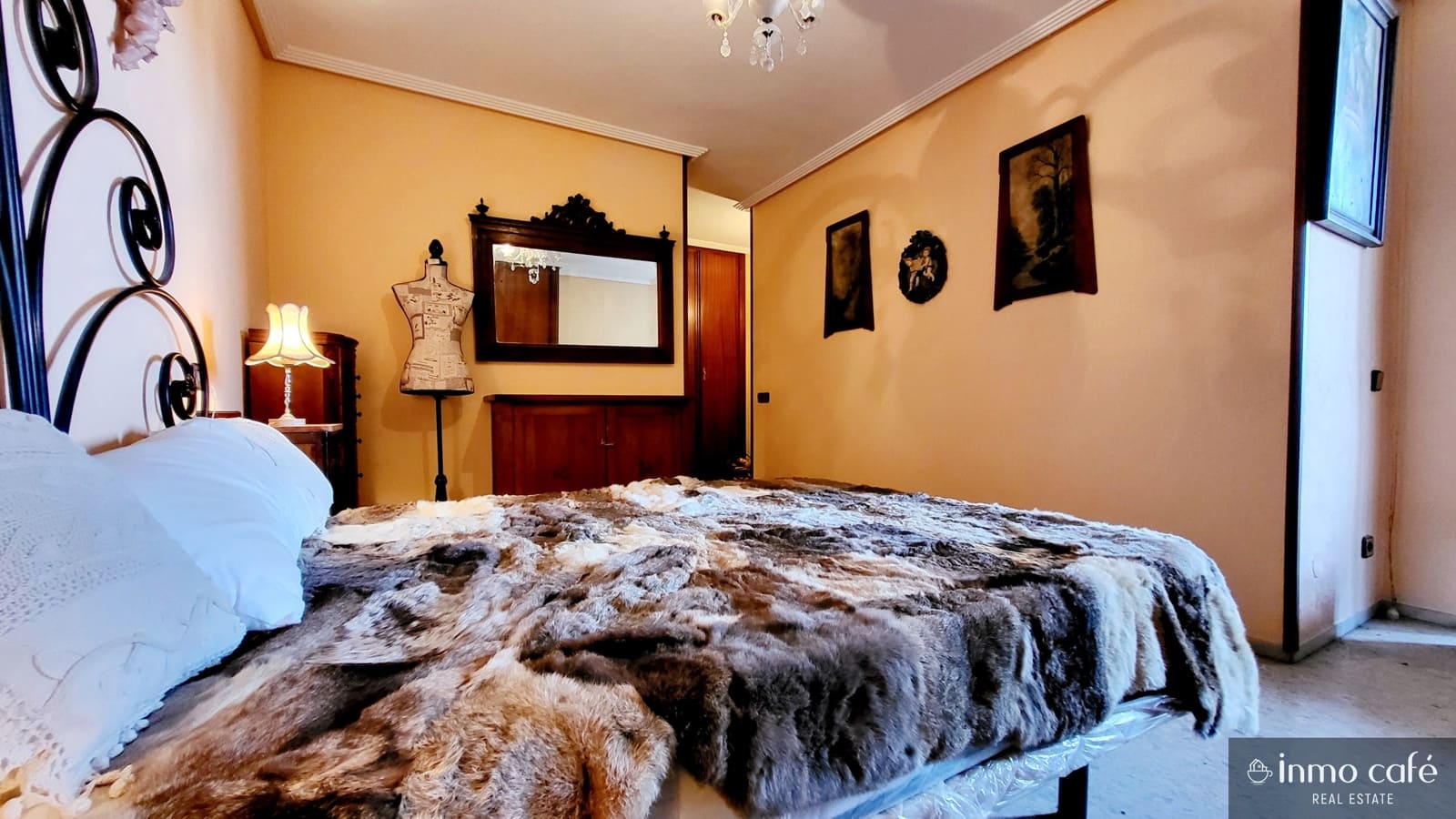 4 soveværelse Lejlighed til salg i Alicante by med swimmingpool garage - € 365.000 (Ref: 8887129)