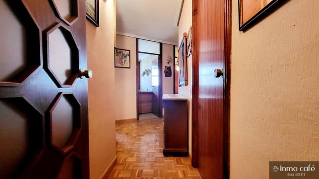 4 soveværelse Lejlighed til salg i Alicante by med swimmingpool garage - € 365.000 (Ref: 8887129)