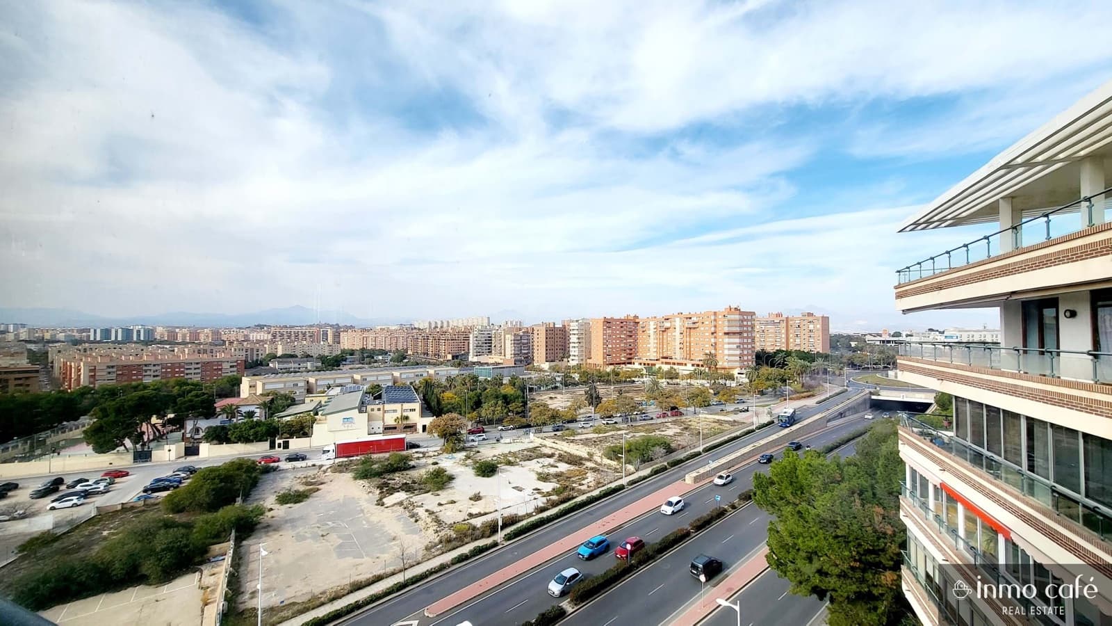 4 soveværelse Lejlighed til salg i Alicante by med swimmingpool garage - € 365.000 (Ref: 8887129)