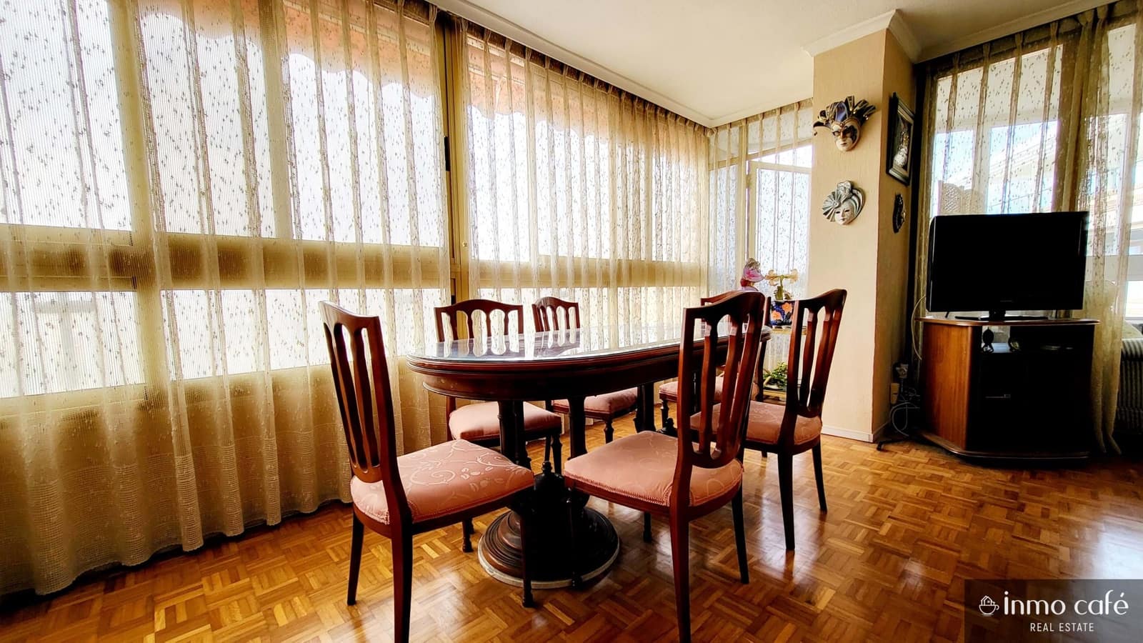 4 soveværelse Lejlighed til salg i Alicante by med swimmingpool garage - € 365.000 (Ref: 8887129)