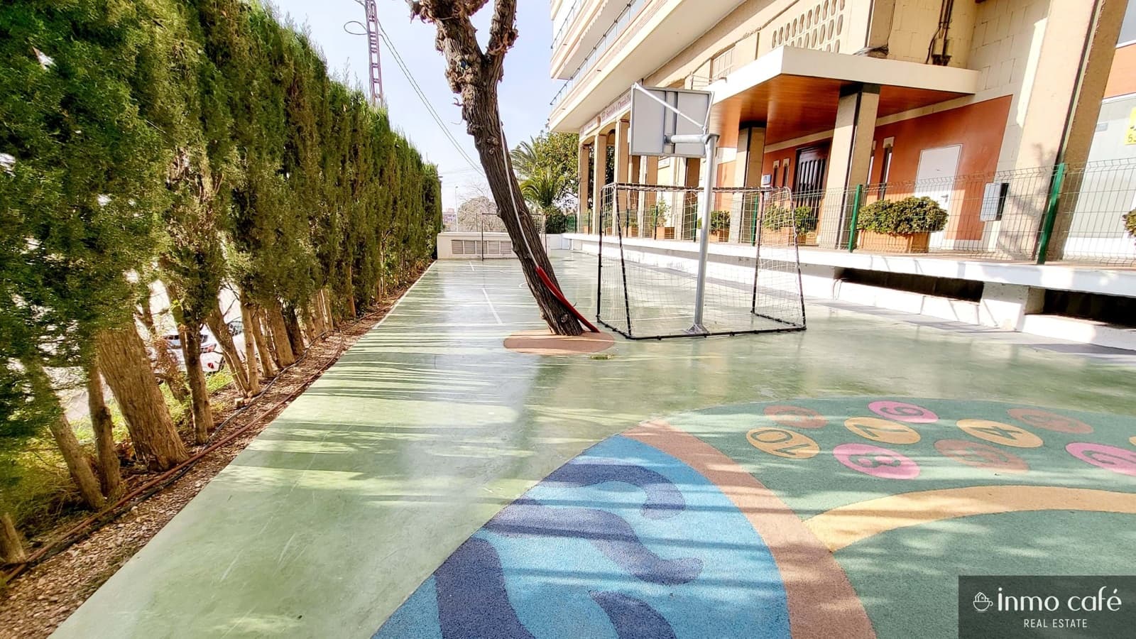 4 soveværelse Lejlighed til salg i Alicante by med swimmingpool garage - € 365.000 (Ref: 8887129)