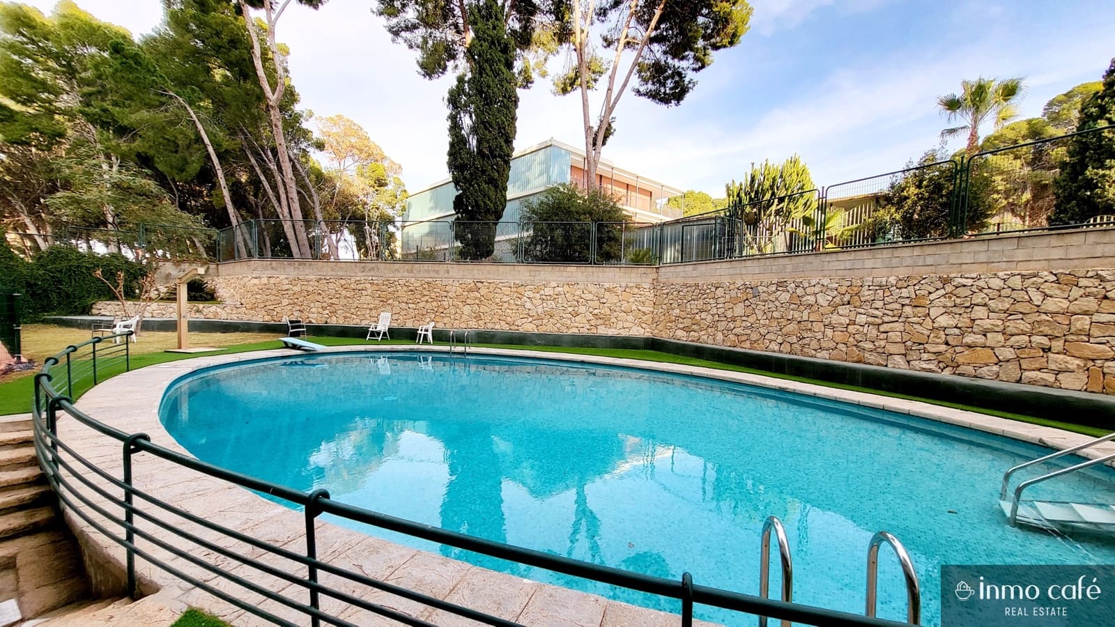 4 soveværelse Lejlighed til salg i Alicante by med swimmingpool garage - € 365.000 (Ref: 8887129)