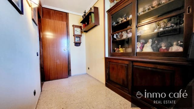 4 slaapkamer Appartement te koop in Alicante stad met zwembad garage - € 365.000 (Ref: 8887129)