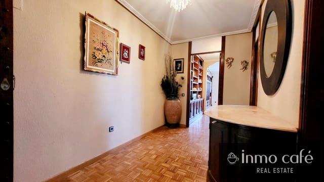 4 slaapkamer Appartement te koop in Alicante stad met zwembad garage - € 365.000 (Ref: 8887129)