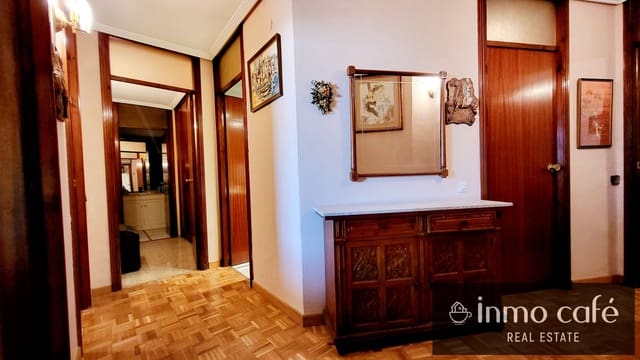 4 slaapkamer Appartement te koop in Alicante stad met zwembad garage - € 365.000 (Ref: 8887129)