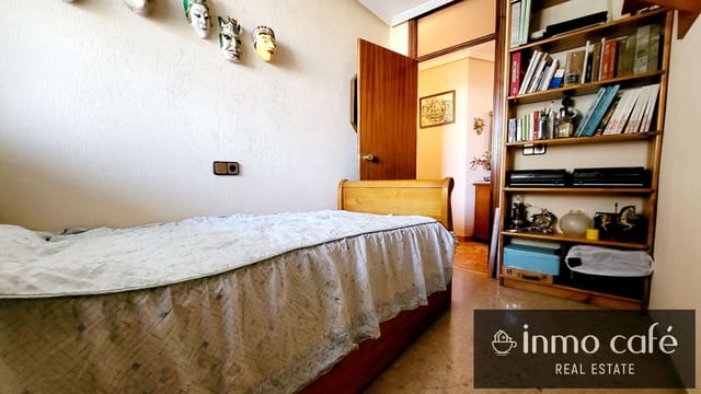 4 slaapkamer Appartement te koop in Alicante stad met zwembad garage - € 365.000 (Ref: 8887129)