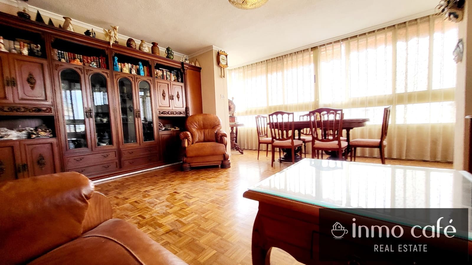 4 Zimmer Apartment zu verkaufen in Alicante / Alacant Stadt mit Pool Garage - 365.000 € (Ref: 8887129)
