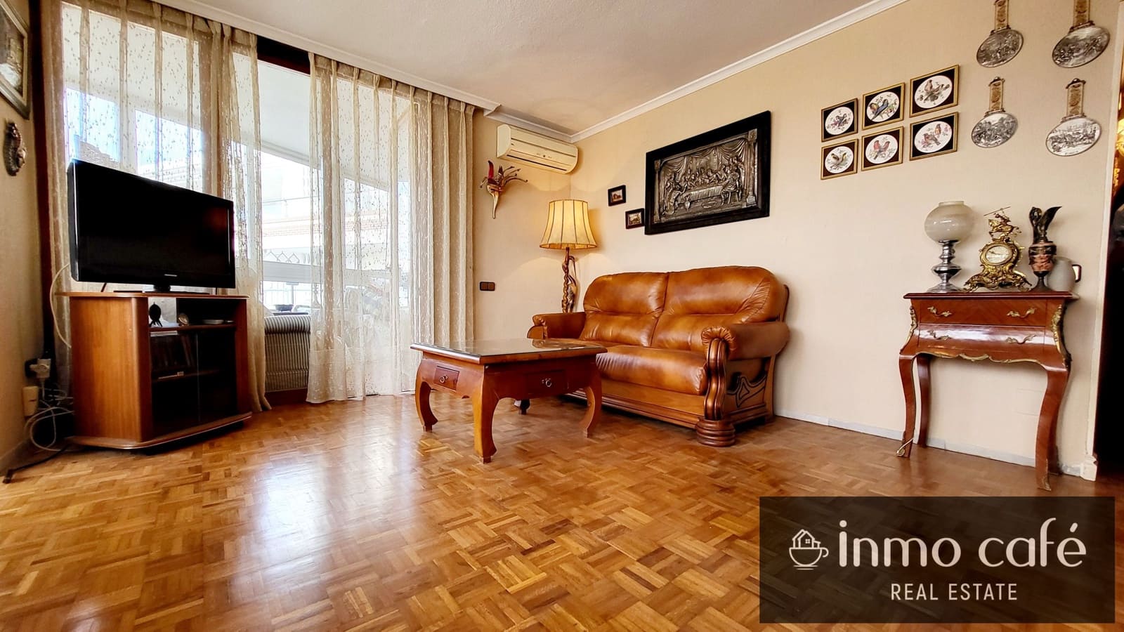 4 Zimmer Apartment zu verkaufen in Alicante / Alacant Stadt mit Pool Garage - 365.000 € (Ref: 8887129)