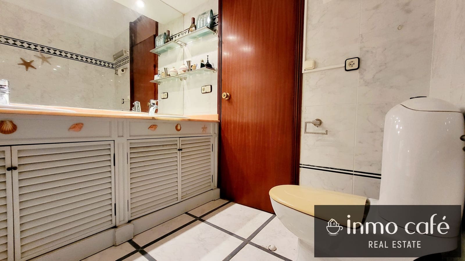 4 Zimmer Apartment zu verkaufen in Alicante / Alacant Stadt mit Pool Garage - 365.000 € (Ref: 8887129)