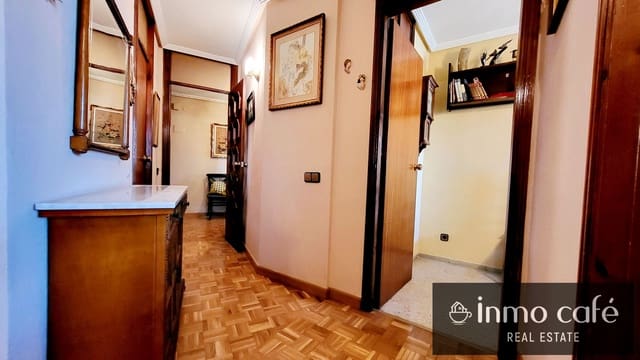 4 slaapkamer Appartement te koop in Alicante stad met zwembad garage - € 365.000 (Ref: 8887129)