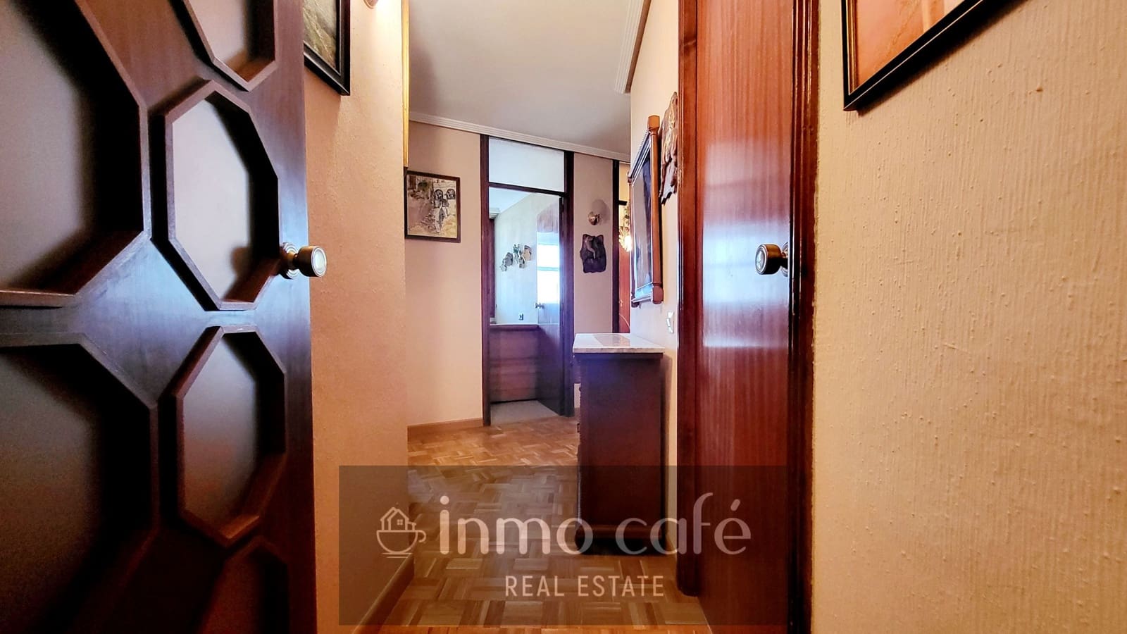 4 bedroom Apartment for sale in Alicante / Alacant city with pool garage - € 365,000 (Ref: 8887129)