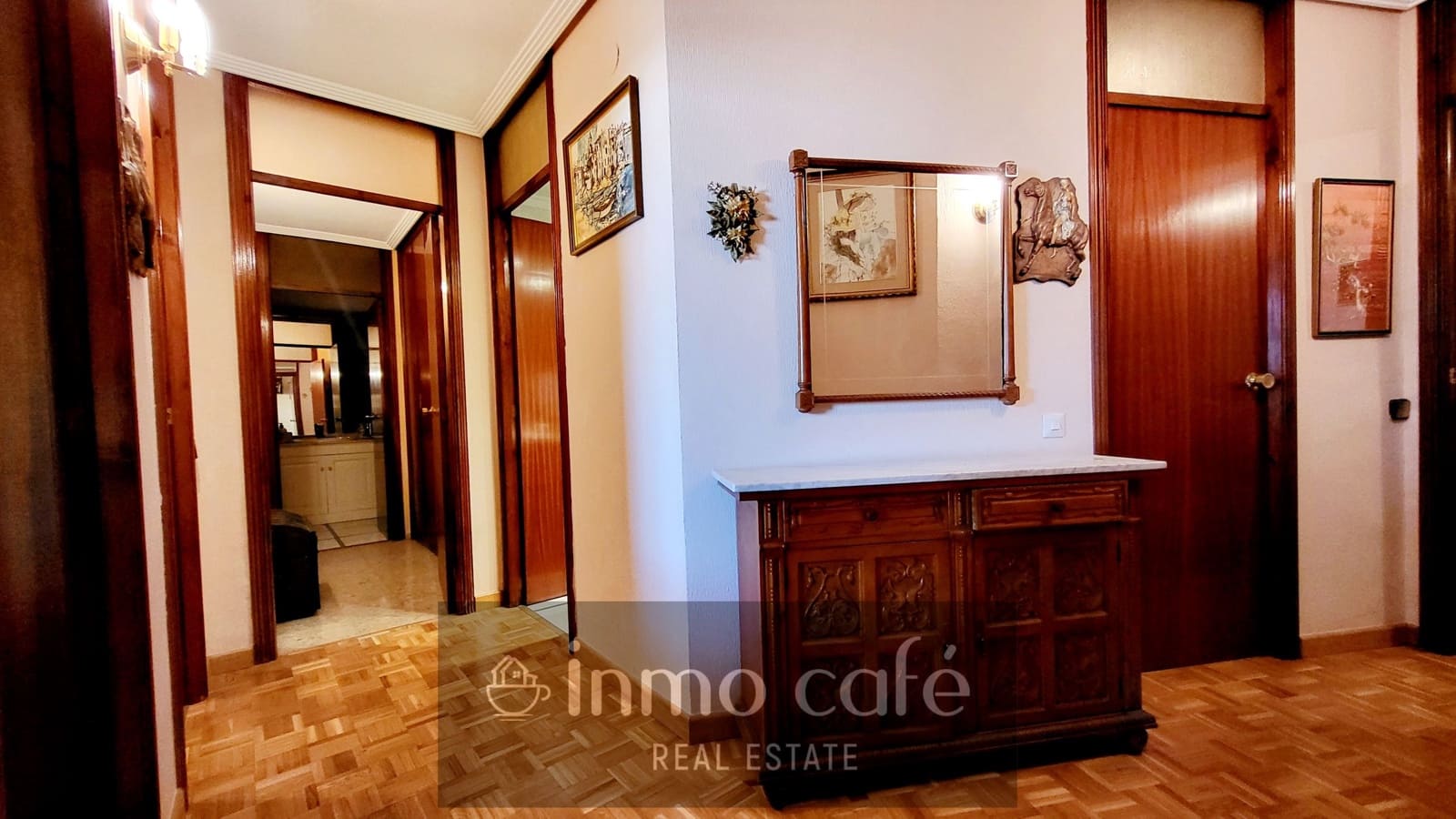 4 bedroom Apartment for sale in Alicante / Alacant city with pool garage - € 365,000 (Ref: 8887129)