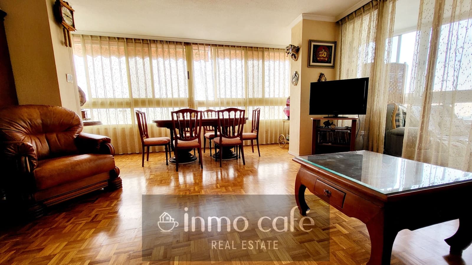 4 bedroom Apartment for sale in Alicante / Alacant city with pool garage - € 365,000 (Ref: 8887129)