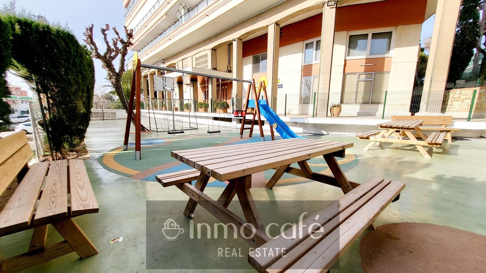 4 bedroom Apartment for sale in Alicante / Alacant city with pool garage - € 365,000 (Ref: 8887129)