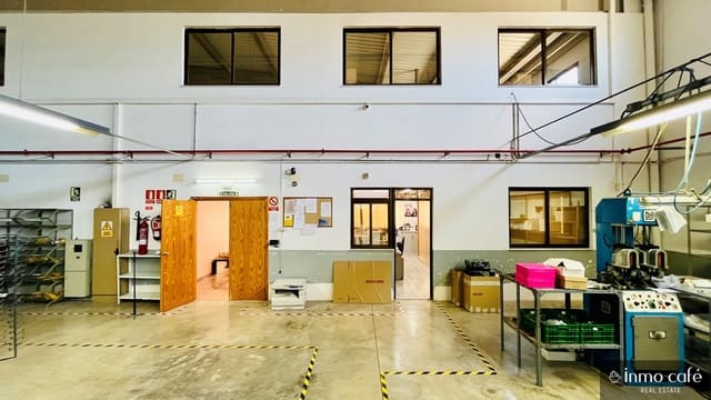 Commerciale in vendita in Monóvar / Monóver - 399.000 € (Rif: 8894164)