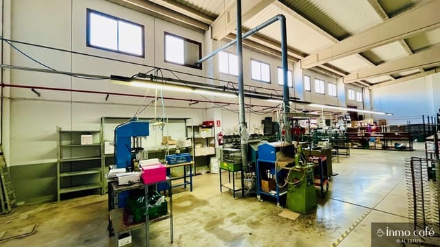 Commerciale in vendita in Monóvar / Monóver - 399.000 € (Rif: 8894164)