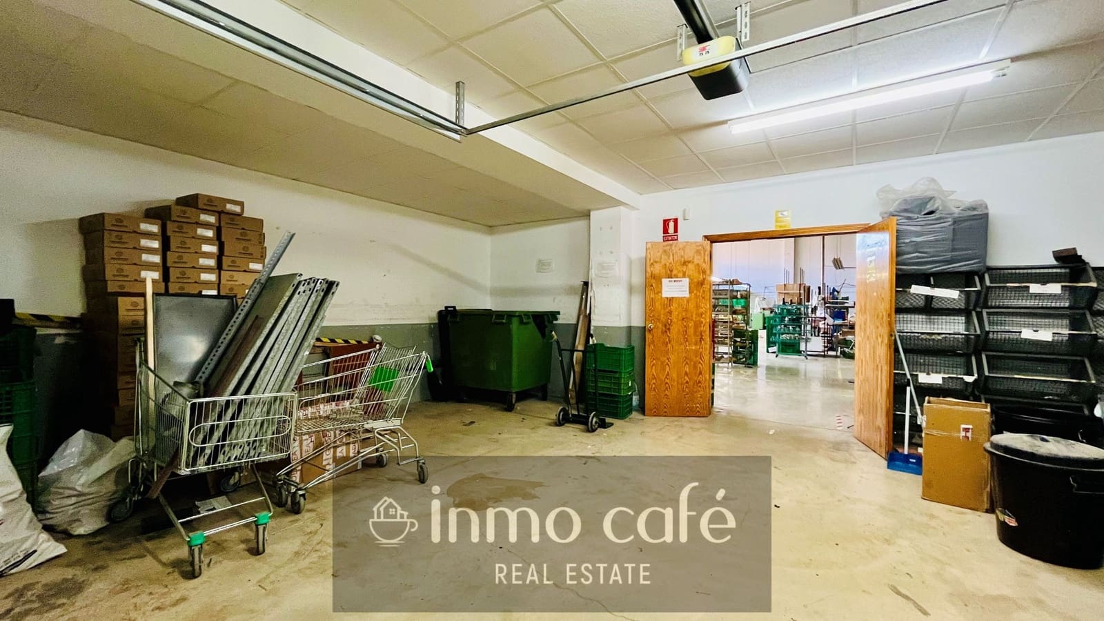 Commercial for sale in Monovar / Monover with garage - € 375,000 (Ref: 8894164)
