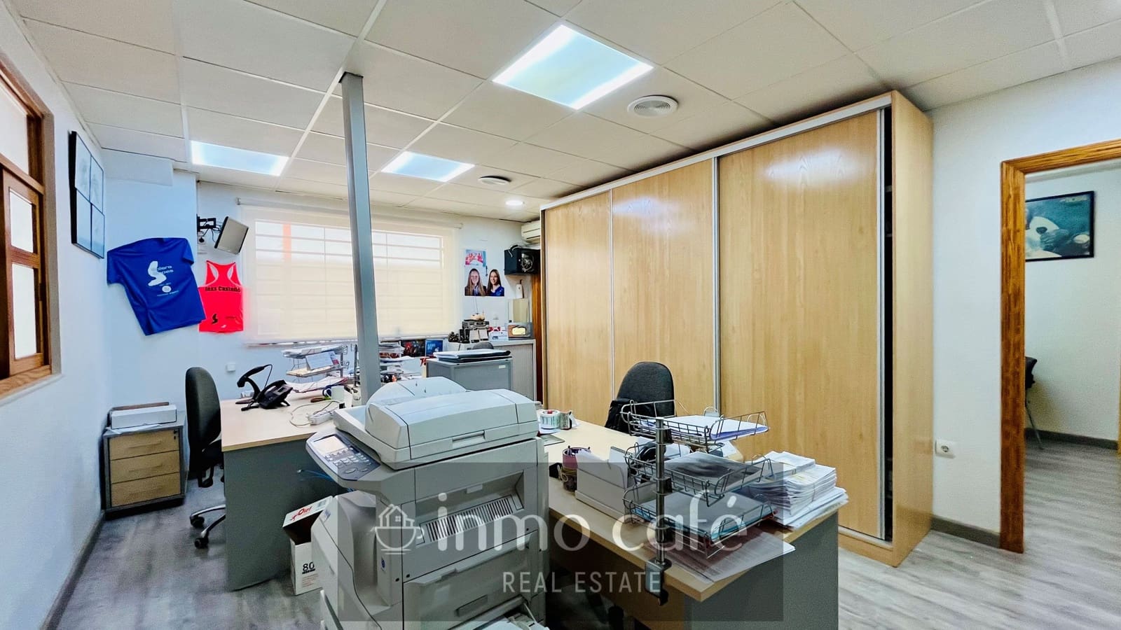 Commercial for sale in Monovar / Monover with garage - € 375,000 (Ref: 8894164)