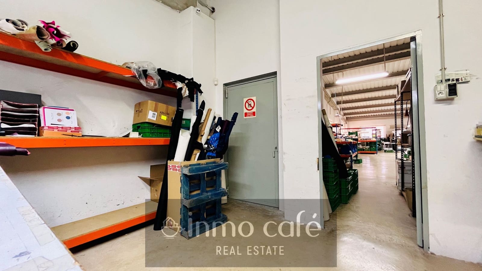Commercial for sale in Monovar / Monover with garage - € 375,000 (Ref: 8894164)