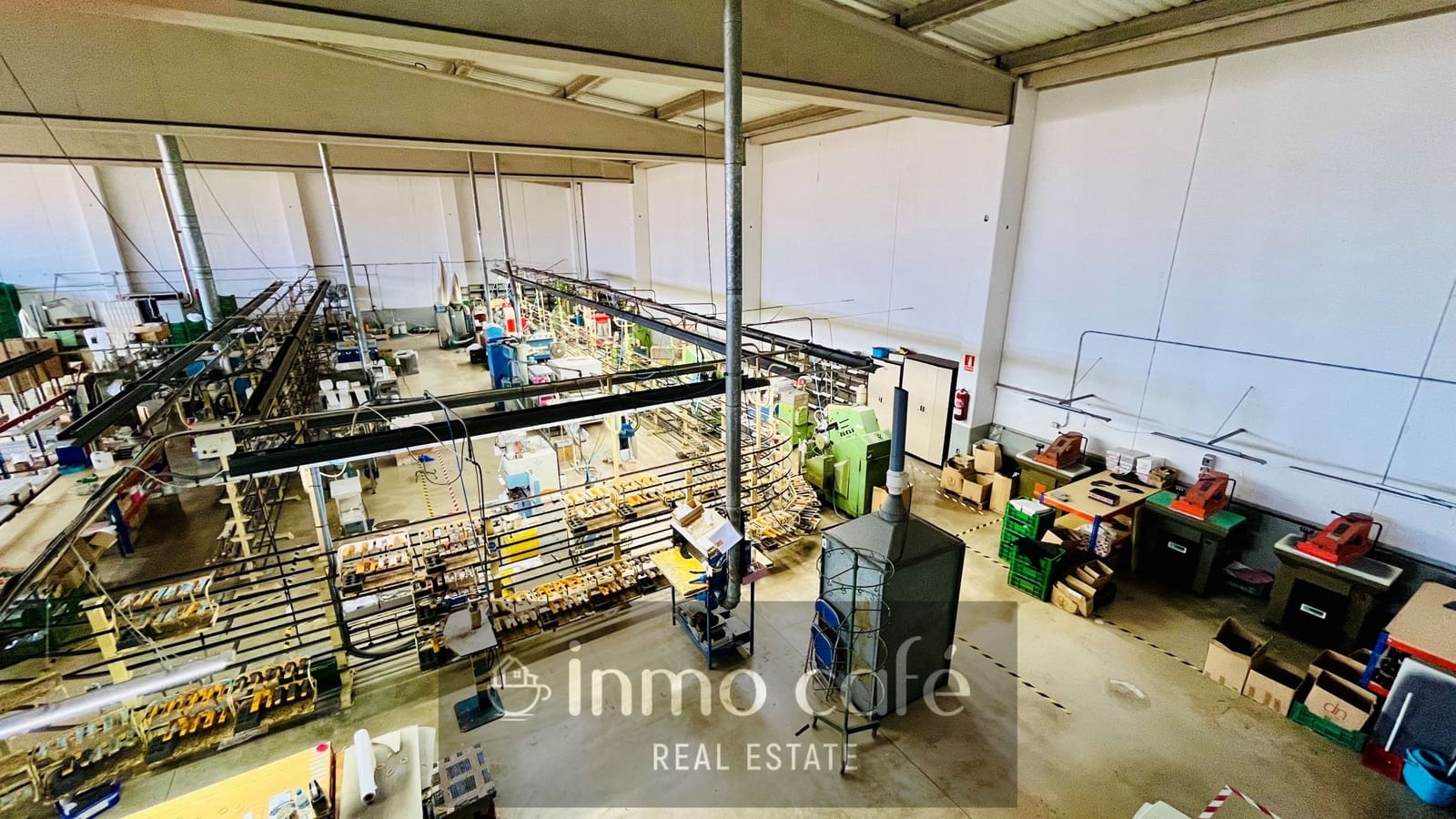 Commercial for sale in Monovar / Monover with garage - € 375,000 (Ref: 8894164)