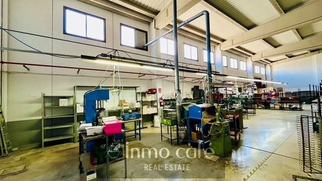 Comercial para venda em Monóvar / Monóver - 375 000 € (Ref: 8894164)