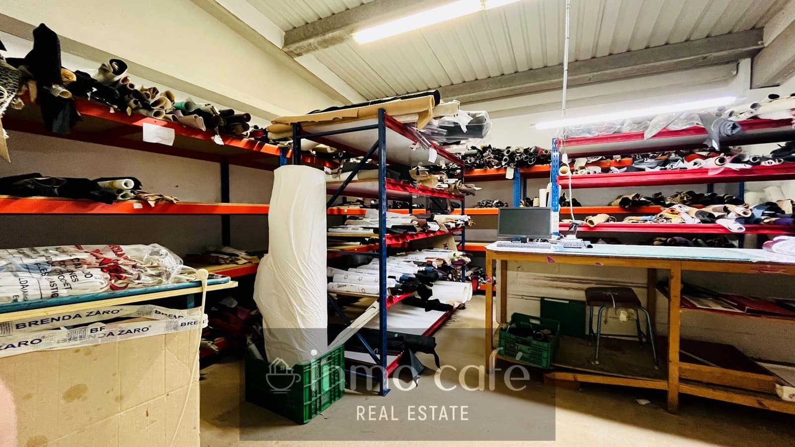 Commercial for sale in Monovar / Monover with garage - € 375,000 (Ref: 8894164)
