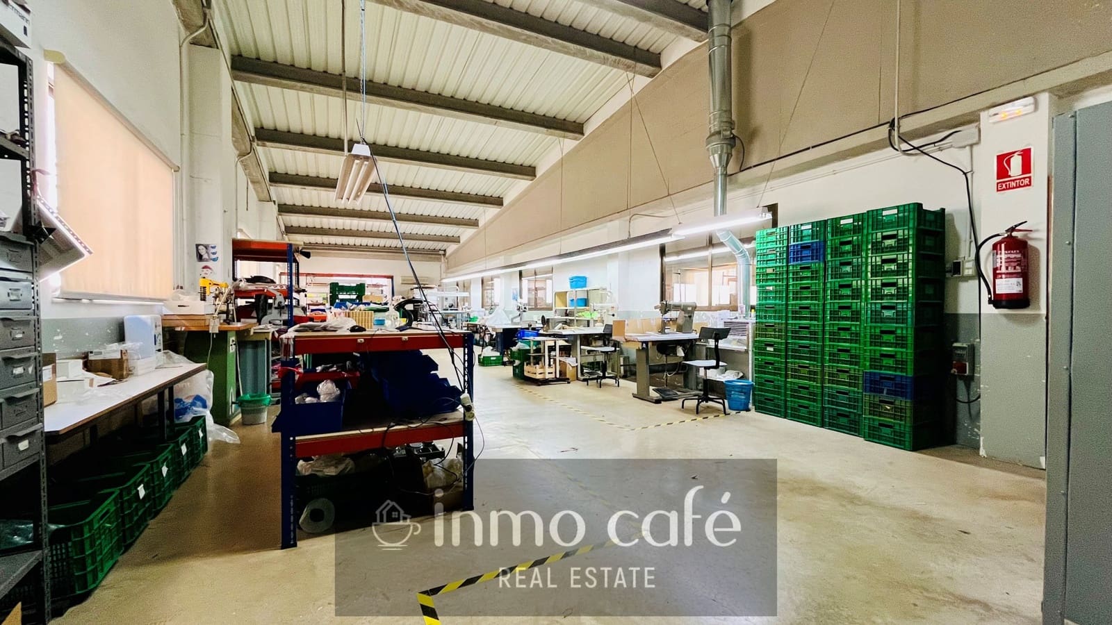 Commercial for sale in Monovar / Monover with garage - € 375,000 (Ref: 8894164)