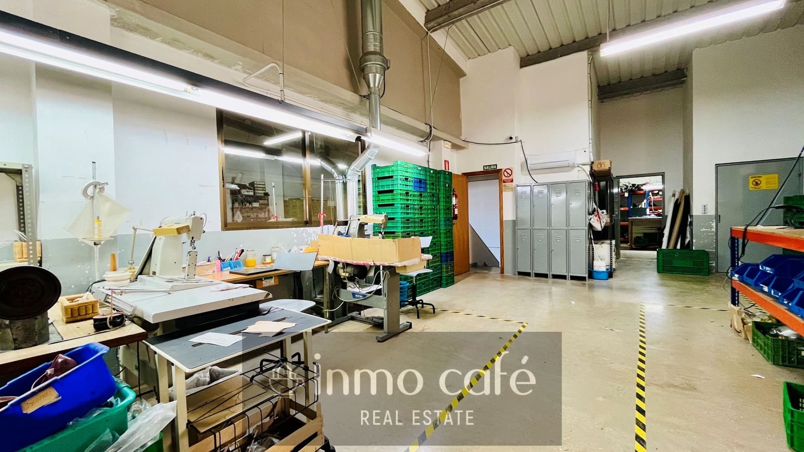 Commercial for sale in Monovar / Monover with garage - € 375,000 (Ref: 8894164)
