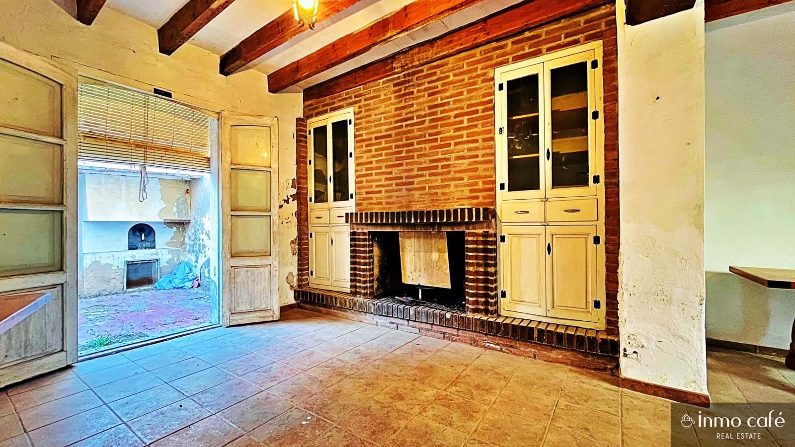 4 slaapkamer Finca/Landhuis te koop in Villena - € 90.000 (Ref: 9019207)