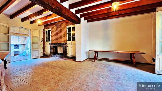 4 bedroom Finca/Country House for sale in Villena - € 90,000 (Ref: 9019207)