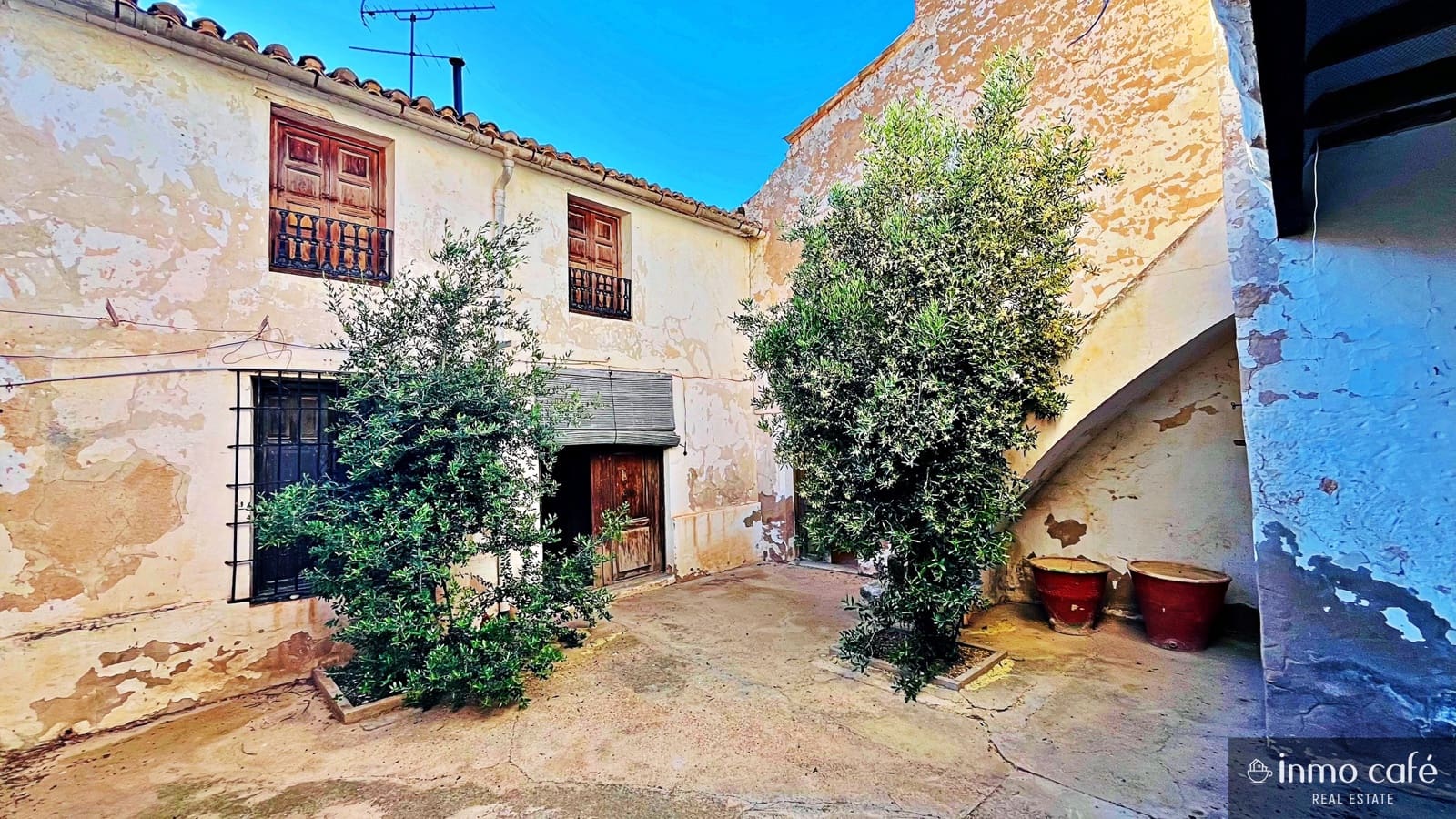 4 slaapkamer Finca/Landhuis te koop in Villena - € 90.000 (Ref: 9019207)