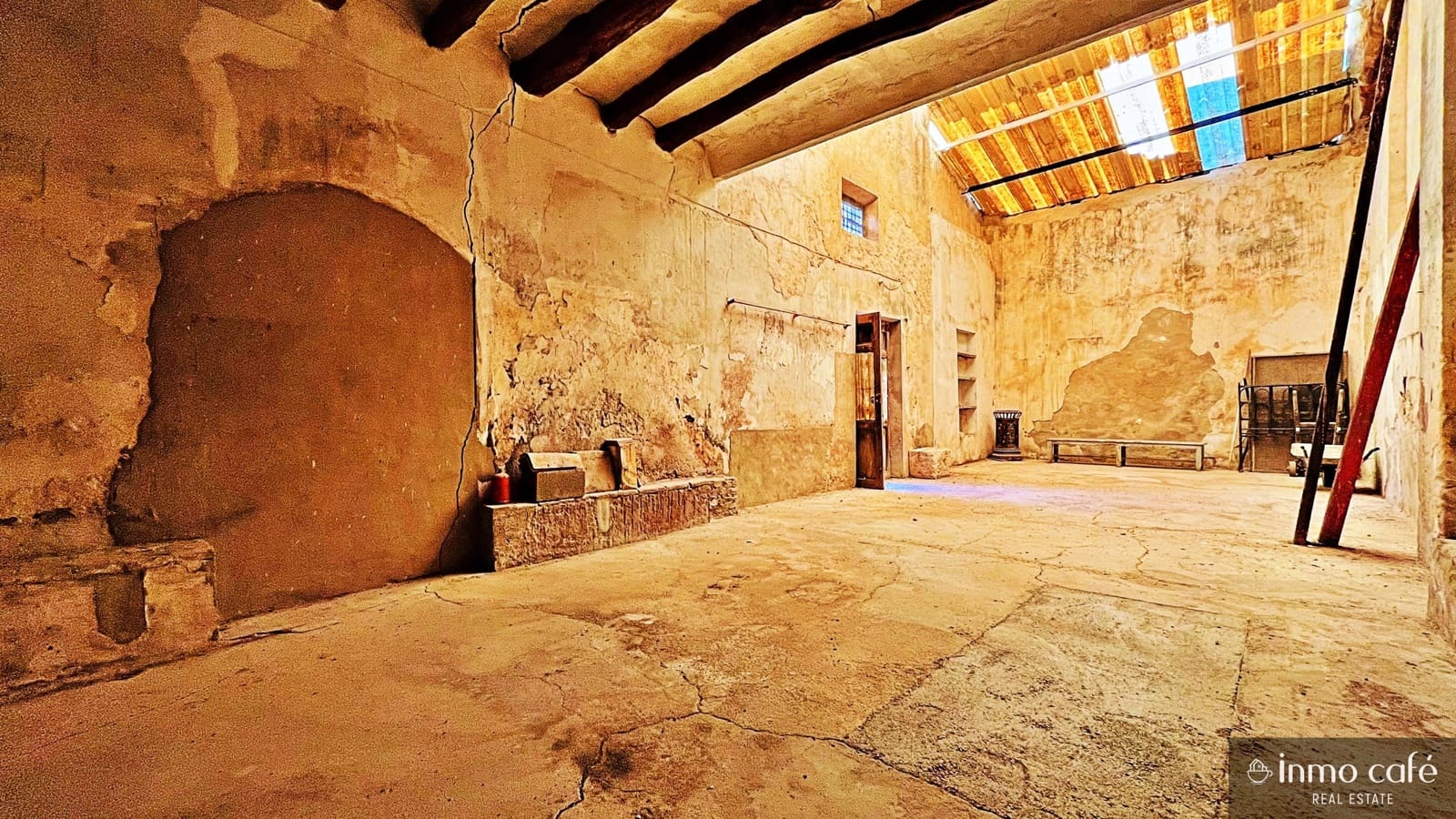 4 slaapkamer Finca/Landhuis te koop in Villena - € 90.000 (Ref: 9019207)