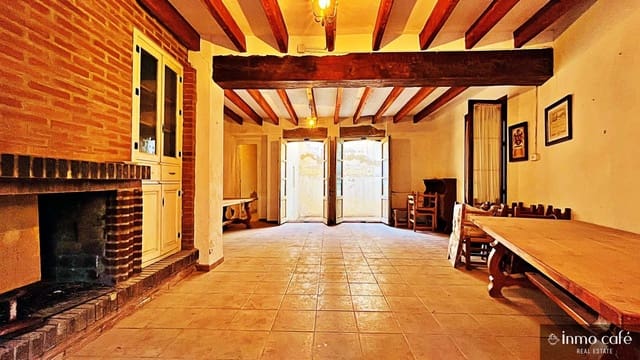 4 bedroom Finca/Country House for sale in Villena - € 90,000 (Ref: 9019207)