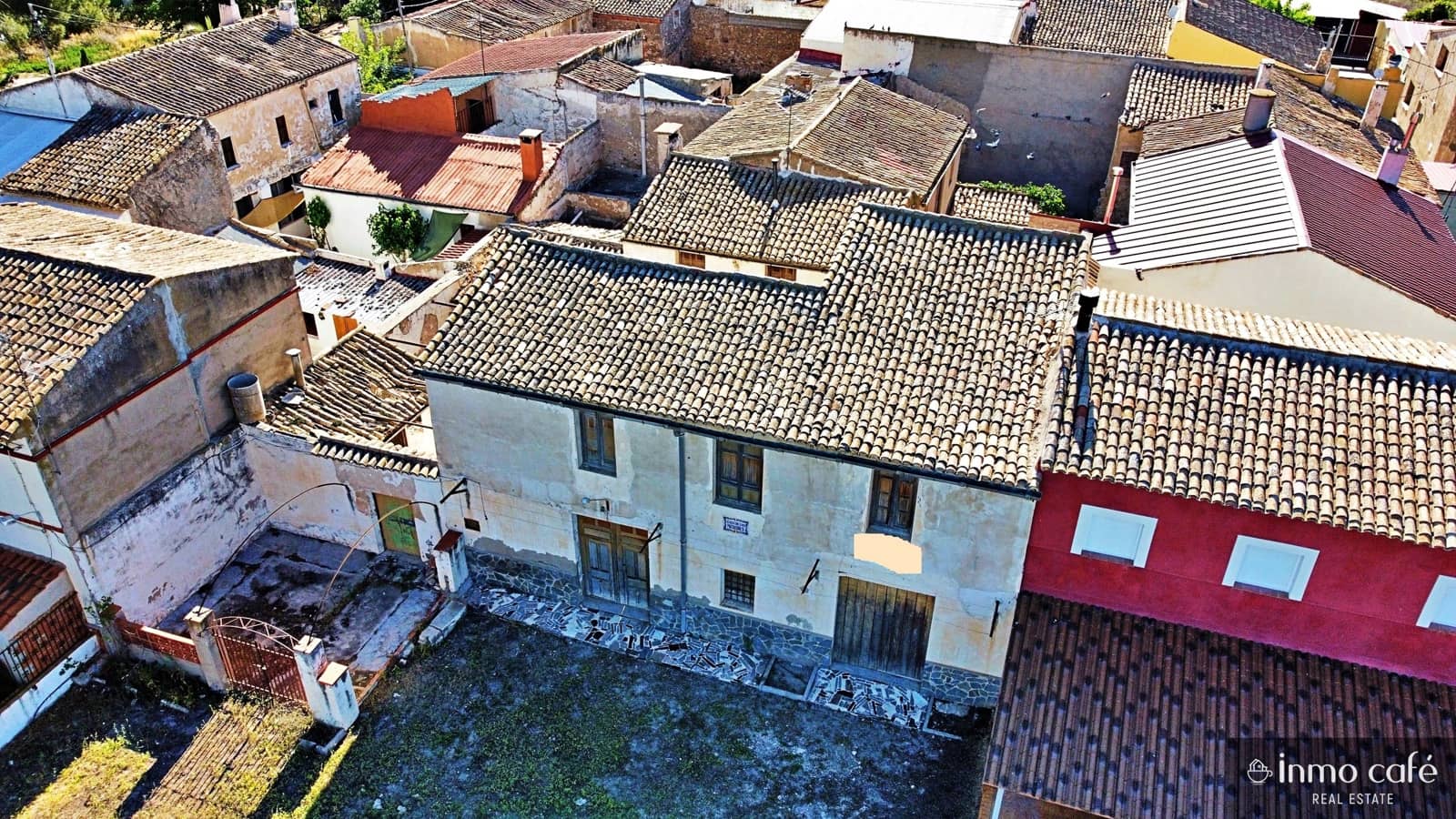 4 slaapkamer Finca/Landhuis te koop in Villena - € 90.000 (Ref: 9019207)